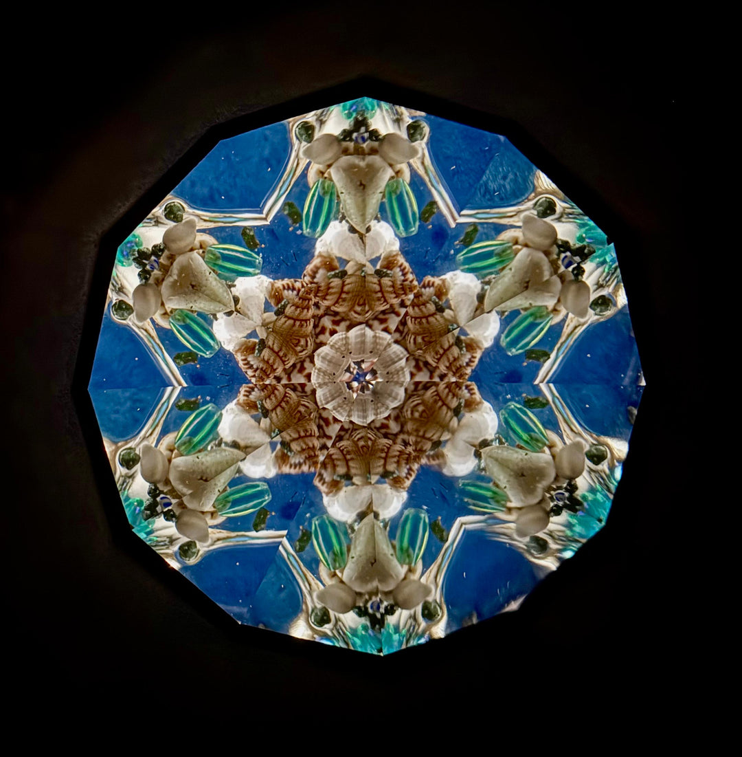 Hime Kaleidoscope オフセット　Editionあり Two-Sided Liquid Kaleidoscope | Bits and Pieces